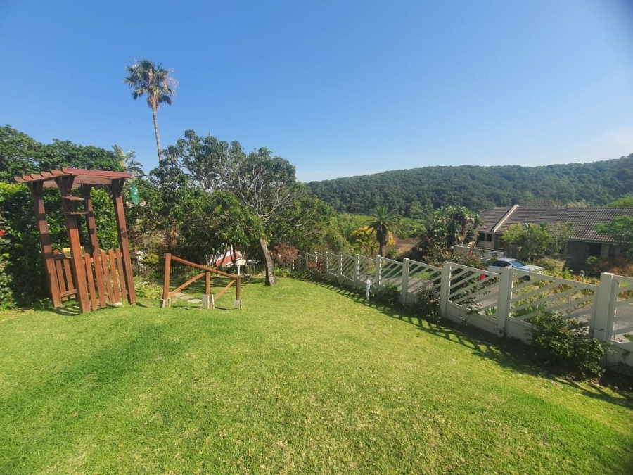 To Let 5 Bedroom Property for Rent in Beacon Bay Eastern Cape